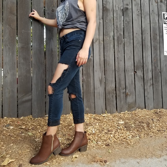 Brown Vegan Ankle Booties Boots W/ Gold Zipp - Picture 4 of 8